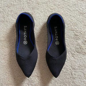 Black ‘The Point’ Rothy’s